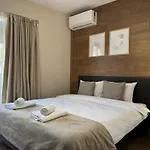 Centre For 4 Guests & Parking Apartment *