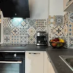Centre For 4 Guests & Parking Apartment