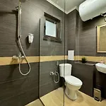 Apartment Centre For 4 Guests & Parking