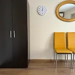 Centre For 4 Guests & Parking Apartment *