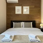 Centre For 4 Guests & Parking Apartment