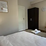 Centre For 4 Guests & Parking Apartment