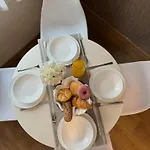 Apartment Centre For 4 Guests & Parking *