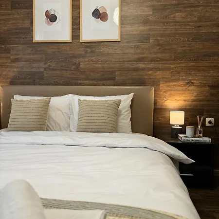 Apartament Centre For 4 Guests & Parking