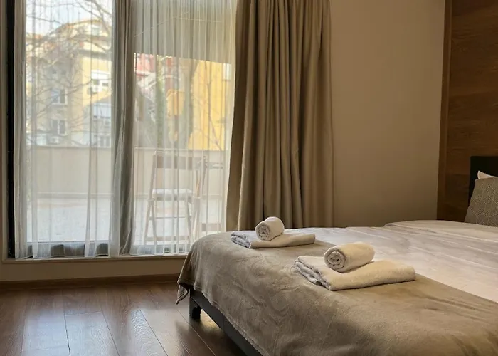 Centre For 4 Guests & Parking 普罗夫迪夫