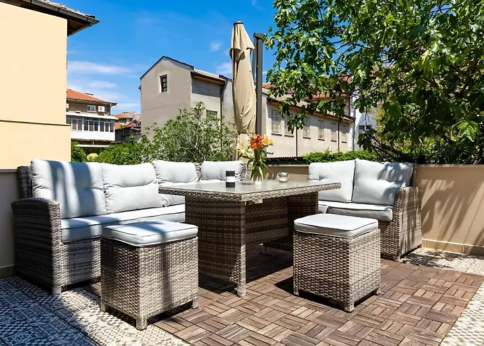 Centre For 4 Guests & Parking 普罗夫迪夫